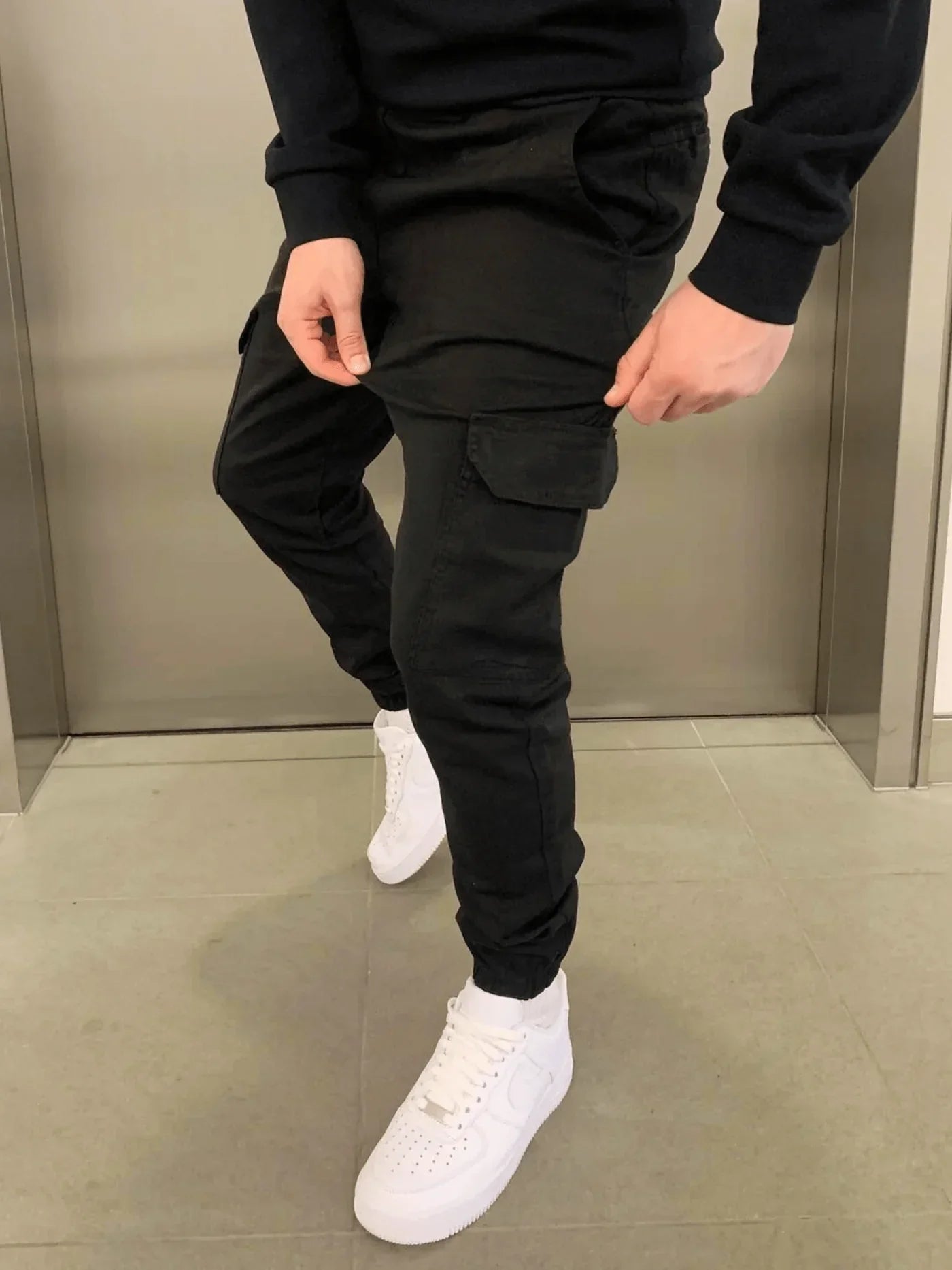 STEFANO™ | NYÚLÓ KÉNYELMES KARGÓNADRÁG