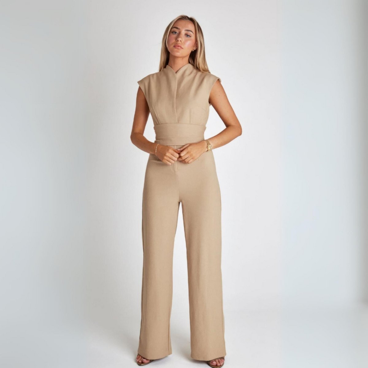 Női Jumpsuit - Ujjatlan - Magas Nyak - Feszes - Széles Szár Elegáns Fit